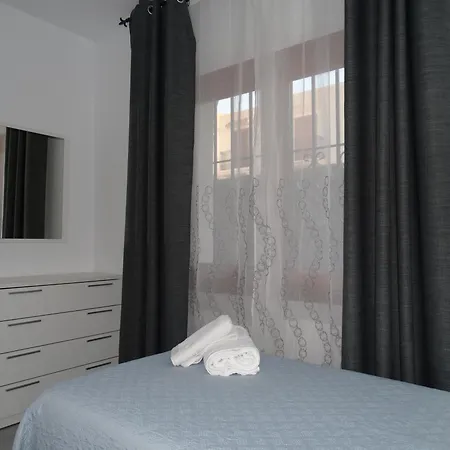 Coast Wifi-smart Tv Apartment Vera